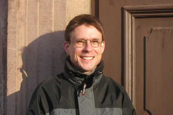  Andreas Rtschlin spielt an der 
 rekonstruierten Silbermann-Orgel 